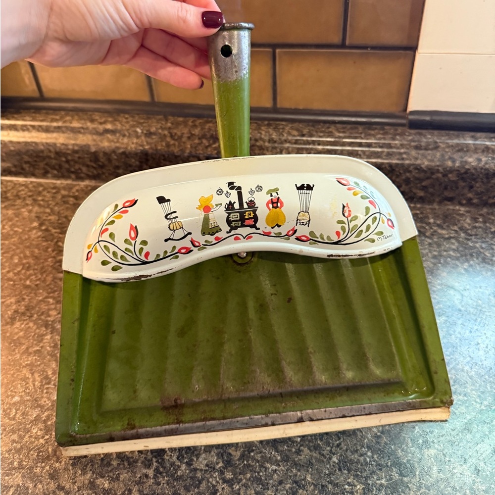 JV Reed Vintage Metal Dust Pan